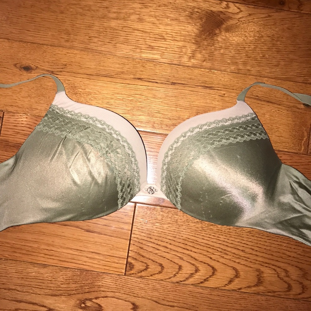 Victoria Secret Very Sexy Push Up Bra